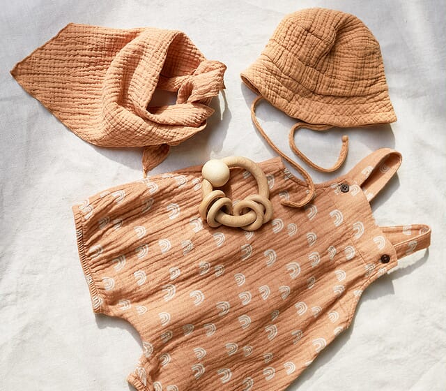 Baby rompers made of pure natural fibers.