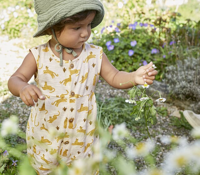 Cute all-over print for the little ones.