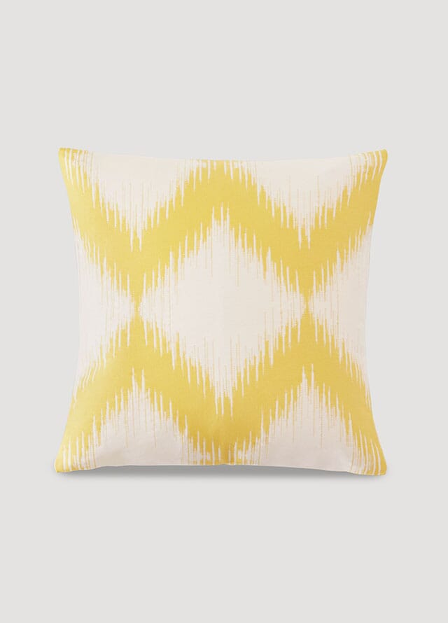 Cotton cushion cover Ikat.